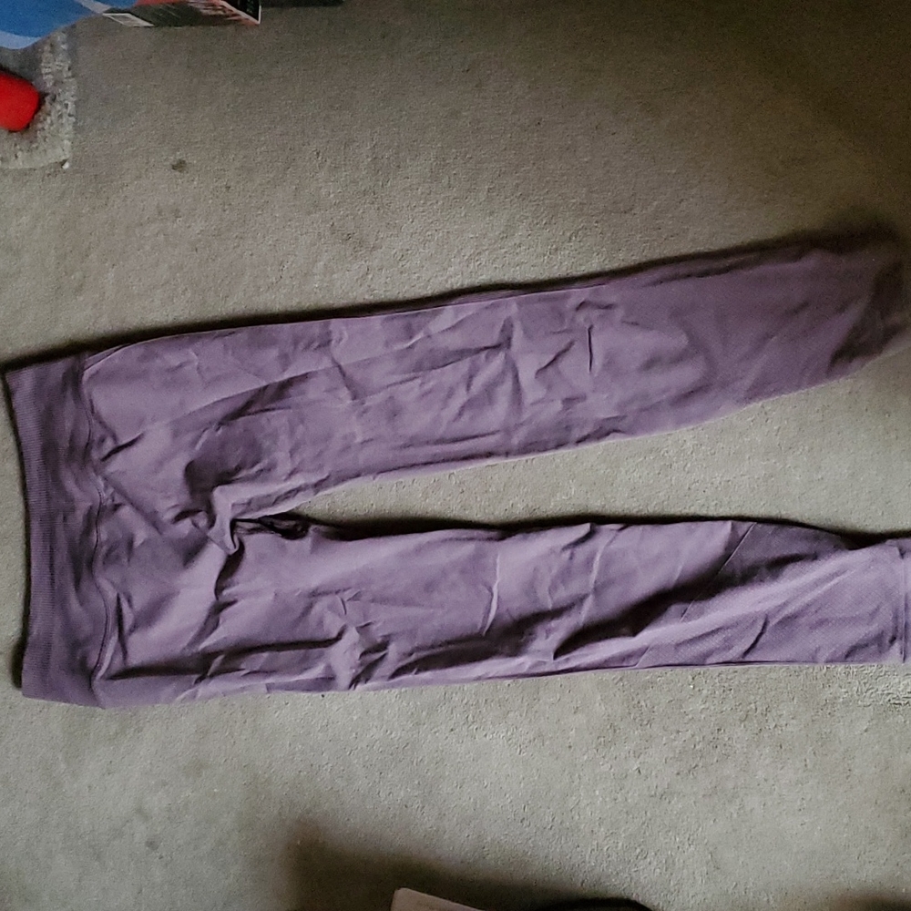Lululemon purple leggings